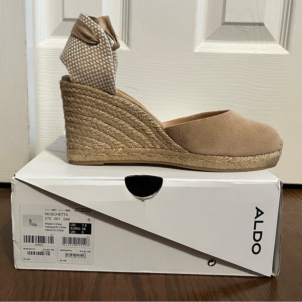 Aldo Muschetta Bone Suede, size 7.5